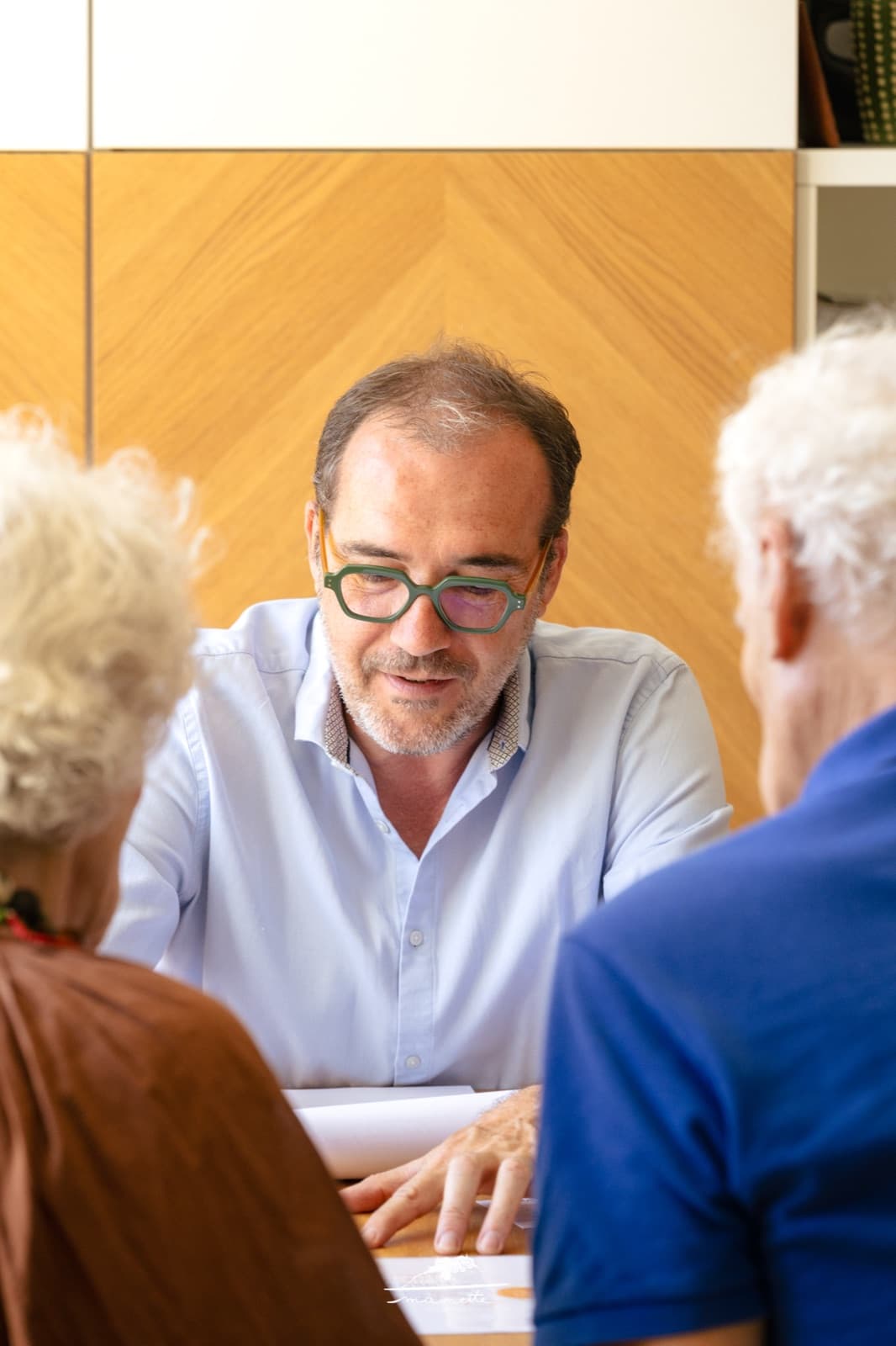 Christophe Gallier en rendez-vous viager, à l'écoute d'un couple de seniors